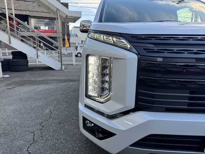 2023 MITSUBISHI DELICA D5 for sale - photo 11