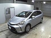 2016 TOYOTA PRIUS ALPHA