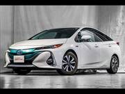 2017 TOYOTA PRIUS PHV