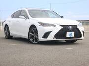 2019 LEXUS ES