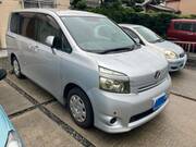 2009 TOYOTA VOXY