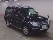 2015 MITSUBISHI PAJERO