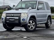 2009 MITSUBISHI PAJERO MINI VR