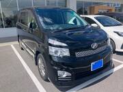 2012 TOYOTA VOXY