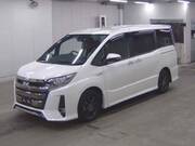 2019 TOYOTA NOAH