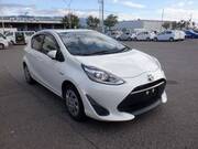 2019 TOYOTA AQUA S
