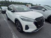2020 NISSAN KICKS