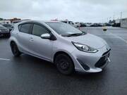 2019 TOYOTA AQUA S