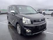 2013 TOYOTA VOXY
