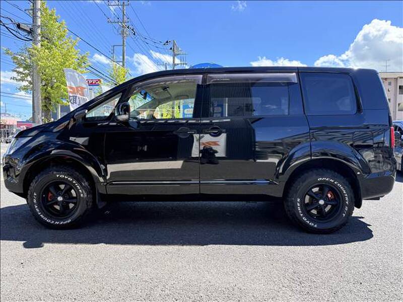 2017 MITSUBISHI DELICA D5 for sale - photo 7