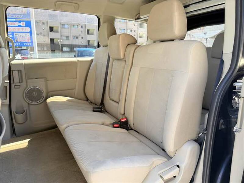 2017 MITSUBISHI DELICA D5 for sale - photo 11