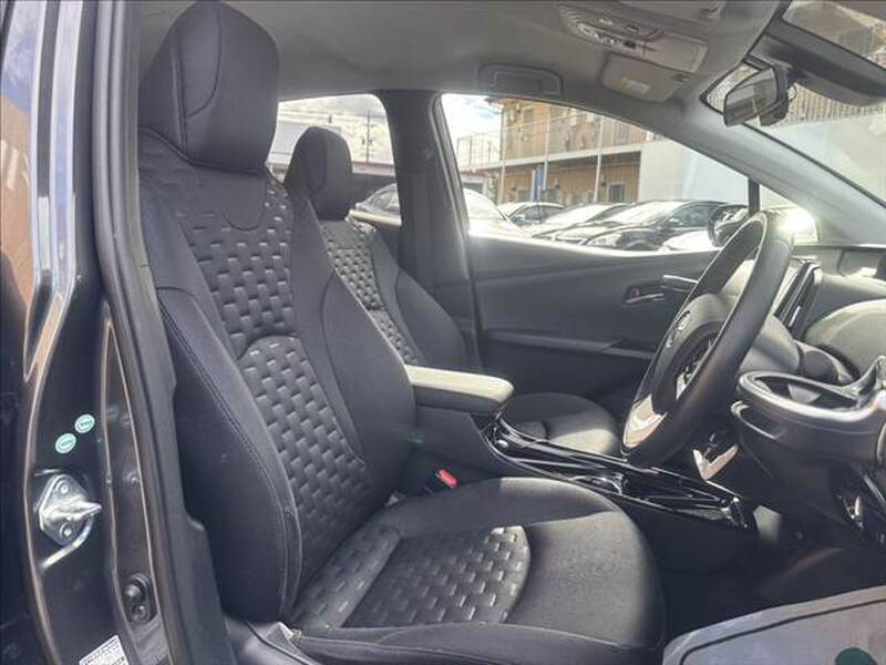 2017 TOYOTA PRIUS PHV for sale - photo 9