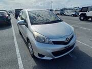 2014 TOYOTA VITZ F