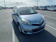 2011 TOYOTA VITZ F