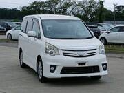 2012 TOYOTA NOAH SI