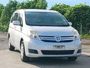 2013 TOYOTA ISIS L G EDITION