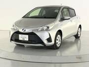 2019 TOYOTA VITZ HYBRID　F