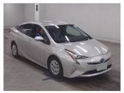 2017 TOYOTA PRIUS