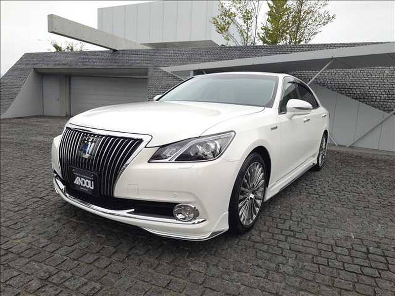 2014 TOYOTA CROWN MAJESTA for sale
