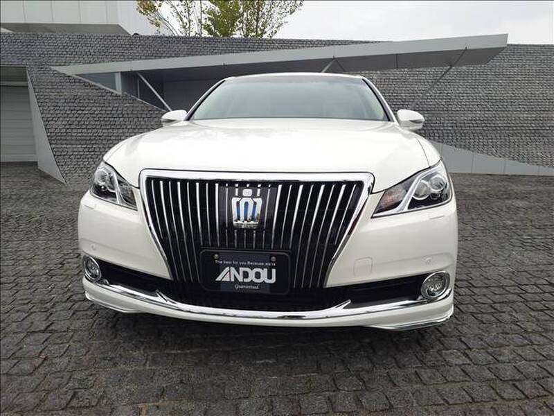 2014 TOYOTA CROWN MAJESTA for sale - photo 9