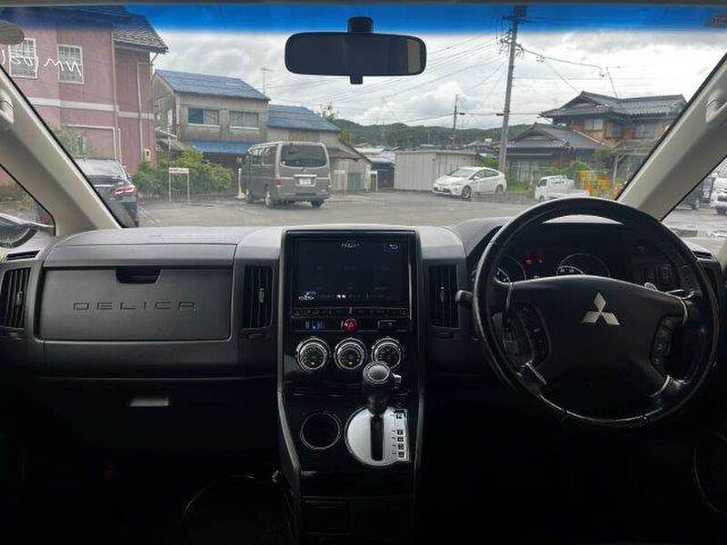 2014 MITSUBISHI DELICA D5 for sale - photo 4