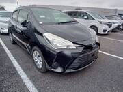 2019 TOYOTA VITZ F