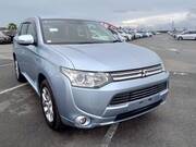 2013 MITSUBISHI OUTLANDER PHEV