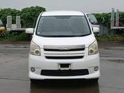 2007 TOYOTA NOAH S