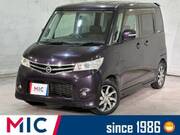 2012 NISSAN ROOX