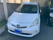2011 TOYOTA PRIUS ALPHA