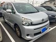 2013 TOYOTA VOXY