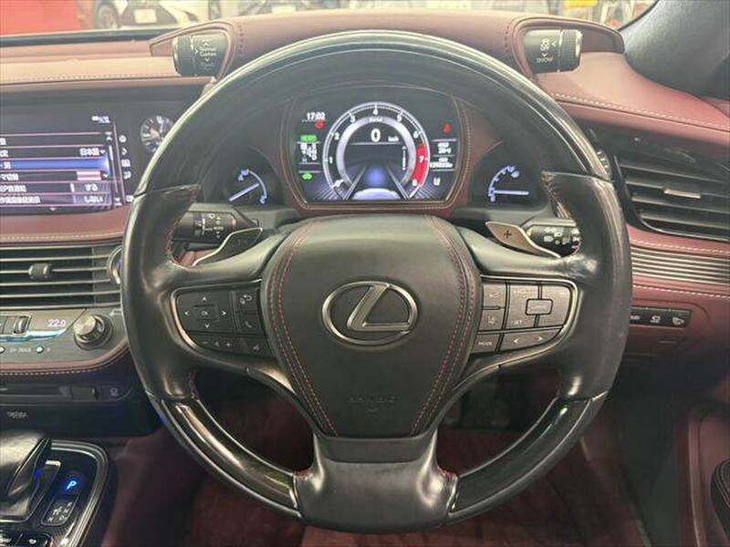 2018 LEXUS LS for sale - photo 11