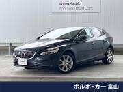 2018 VOLVO V40