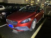 2014 VOLVO V40
