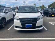 2017 TOYOTA NOAH