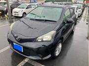2016 TOYOTA VITZ F