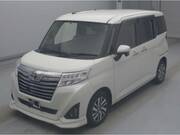2017 TOYOTA ROOMY