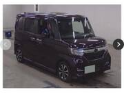 2019 HONDA N-BOX CUSTOM
