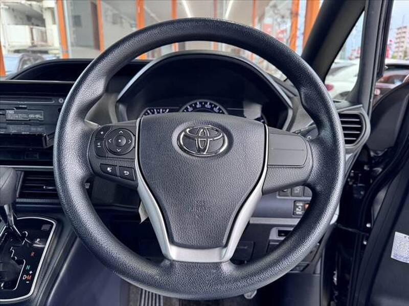 2016 TOYOTA VOXY for sale - photo 7