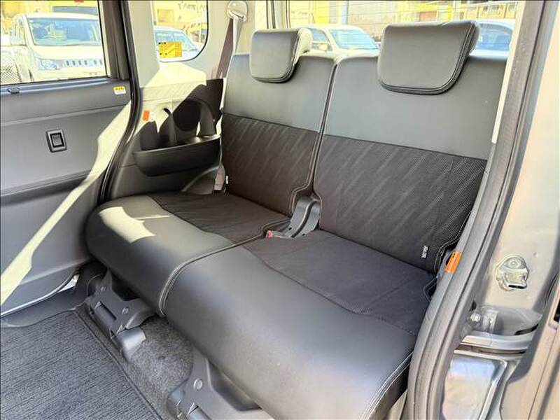 2018 DAIHATSU TANTO for sale - photo 11