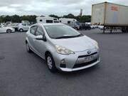 2013 TOYOTA AQUA L