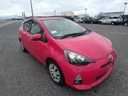 2014 TOYOTA AQUA