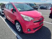 2011 TOYOTA RACTIS G