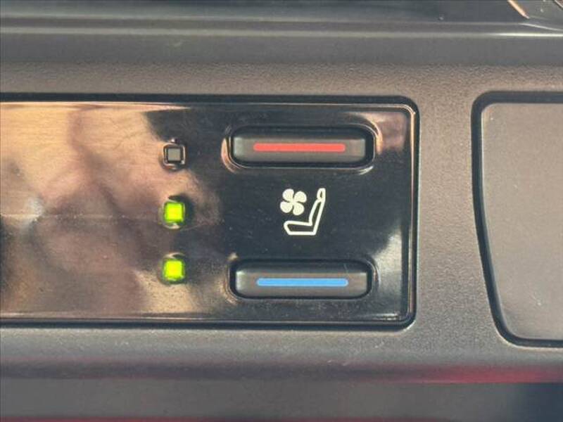 2020 TOYOTA RAV4 for sale - photo 5