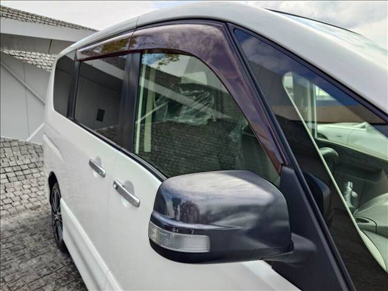 2012 NISSAN SERENA HIGHWAYSTAR V SELECTION for sale - more photos