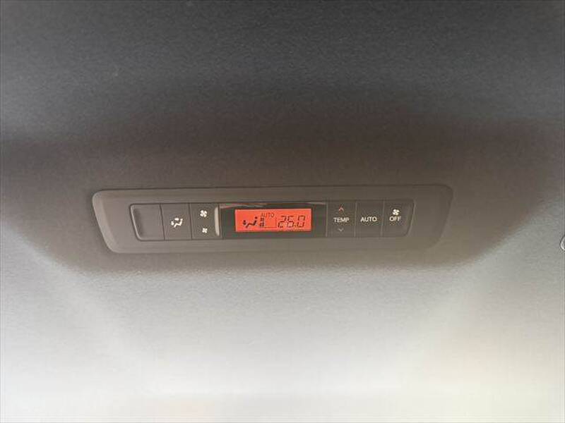 2018 TOYOTA VOXY V for sale - more photos