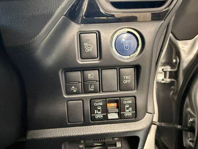 2018 TOYOTA VOXY V for sale - photo 9