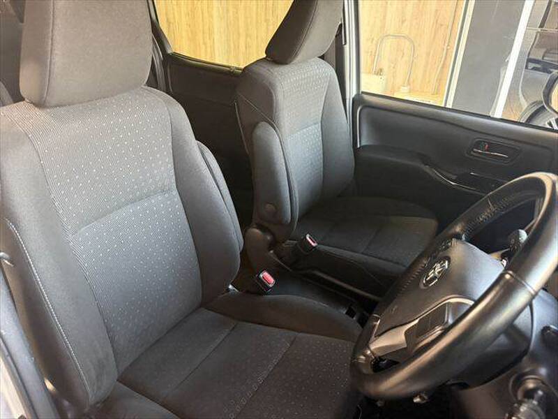 2018 TOYOTA VOXY V for sale - photo 10