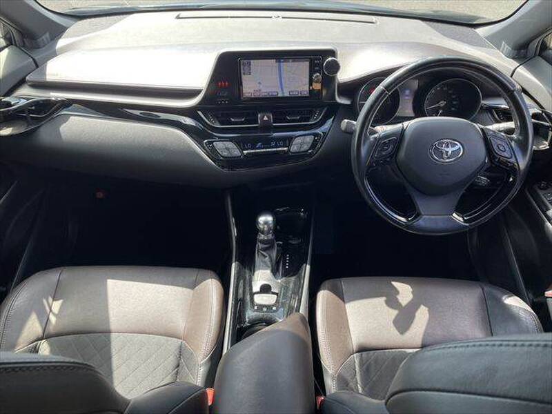 2017 TOYOTA C-HR G for sale - photo 4