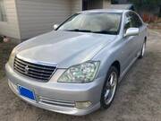 2004 TOYOTA CROWN
